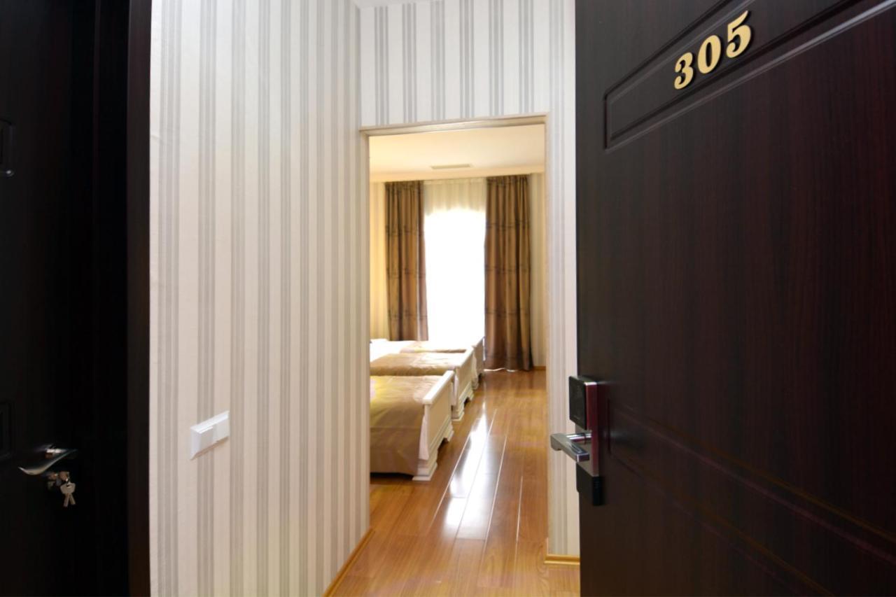 Granada Hotel And Restaurant 第比利斯 外观 照片